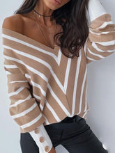Load image into Gallery viewer, Simple And Fashionable Sweater with Striped Buttons