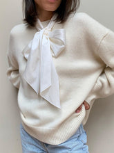 Load image into Gallery viewer, Comfortable Round Neck Loose Sweater