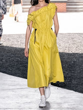 Load image into Gallery viewer, Fashion Pleated Off Shoulder Dress