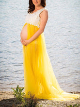 Load image into Gallery viewer, Lace Hollow Sleeveless Indoor Photo Maternity Dress
