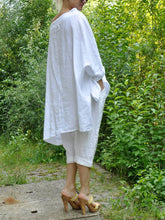 Load image into Gallery viewer, Women's White Minimalist Loose Linen Suit