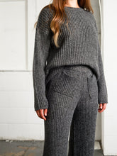 Load image into Gallery viewer, Casual Round Neck Thick Pullover Knitted Tops And Trousers Women's Suit