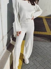 Load image into Gallery viewer, Casual Solid Color Round Neck Knit Women's Suits