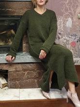 Load image into Gallery viewer, Autumn and Winter Knitted V-neck Dress