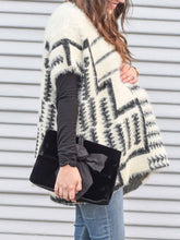 Load image into Gallery viewer, Fashion Round Neck Loose Sweater for Pregnant Women
