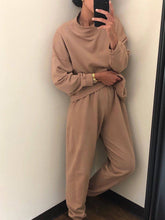 Load image into Gallery viewer, Fashion Casual Knitted Suit
