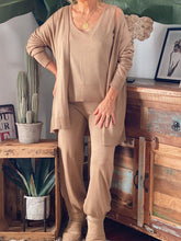 Load image into Gallery viewer, Fashion Loose Knitted Three-piece Suit
