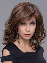 Load image into Gallery viewer, Fashion Wavy Brown Wig
