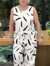 Load image into Gallery viewer, Women's Fashion Printed Sleeveless Trouser Suit
