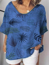 Load image into Gallery viewer, Women's Casual Leaf Print Short Suit
