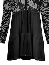 Load image into Gallery viewer, Black and White Print Long Sleeve Dress
