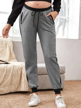 Load image into Gallery viewer, Color Matching Large Size Is Flexible Maternity Leggings
