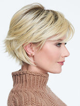 Load image into Gallery viewer, Golden fluffy natural fashion wig
