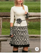 Load image into Gallery viewer, Black Print Base Long Sleeve Women's Suits
