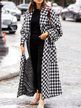 Load image into Gallery viewer, Black And White Plaid Printing Plus Size Women's Coat
