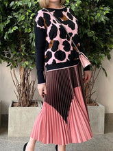 Load image into Gallery viewer, Casual Fashion Ladies Leopard Print Blouse and Gradient Pleated Skirt
