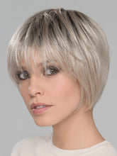 Load image into Gallery viewer, Gradient Chemical Fiber Grey Wig
