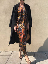 Load image into Gallery viewer, Women's Fashion Print Pleated Casual Long Dress
