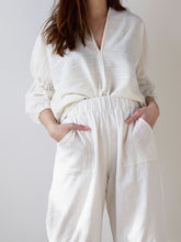 Load image into Gallery viewer, Cotton Linen Suit for V-neck Top and Trousers
