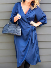 Load image into Gallery viewer, Fashionable and Elegant V-neck Waist Tie Dress
