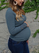 Load image into Gallery viewer, Cuff Stitching High Neck Knitted Maternity Tops
