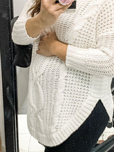 Load image into Gallery viewer, Autumn and Winter Thick Knitted Sweater for Pregnant Women
