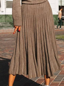 Autumn and Winter Fashion Warm High Neck Sweater and Wool Pleated Long Skirt Suit