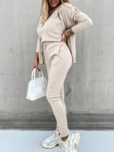 Load image into Gallery viewer, Fashion Casual Loose Solid Color Three-piece Suit
