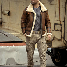 Load image into Gallery viewer, Deerskin Stitching Plus Velvet Men's Coat
