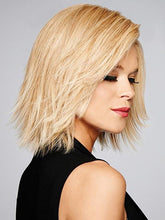 Load image into Gallery viewer, Golden Fluffy Fashion Synthetic Short Wig
