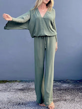 Load image into Gallery viewer, V-Neck Cotton And Linen Bat Sleeves Women's Suit
