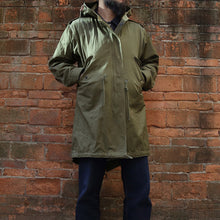 Load image into Gallery viewer, Hooded Tether Waist Men's Coats

