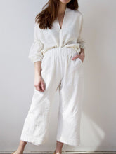 Load image into Gallery viewer, Cotton Linen Suit for V-neck Top and Trousers
